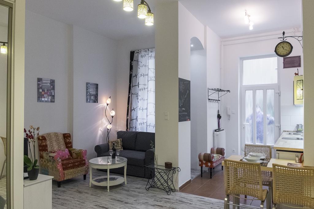 Standard Apartment By Hi5-Liszt Ferenc Square Budapest Exteriör bild